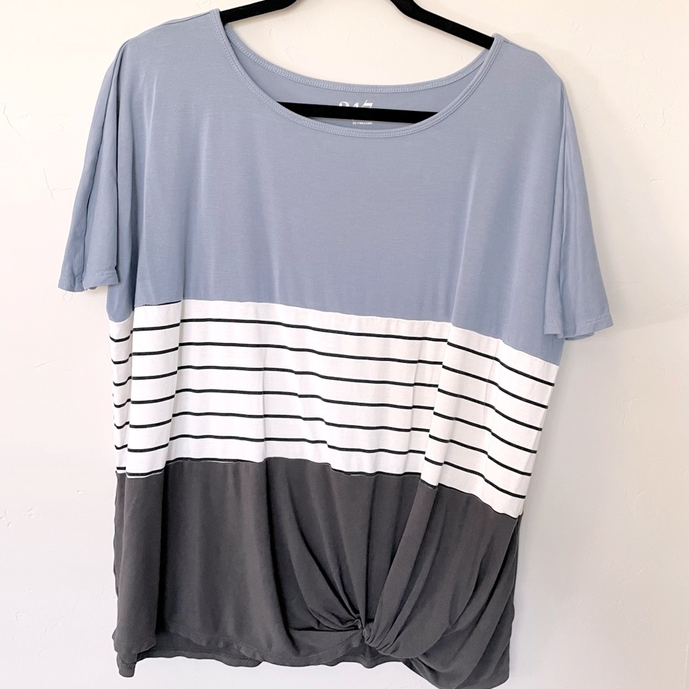 MAURICES 24/7 Color-block Short Sleeve Tee, Size XL